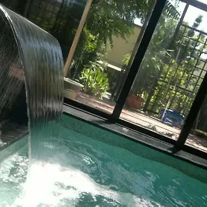 La Casa Con Piscina Riscaldata Interna Anna Luxury Garden Appartamento
